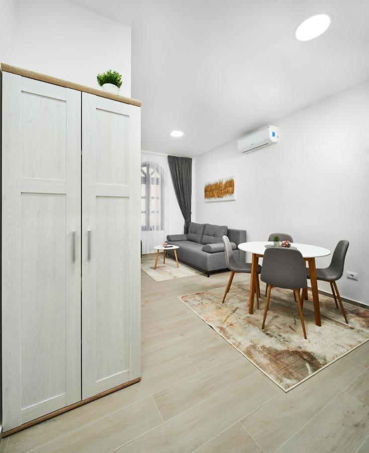 Cardo Apartments Poreč Exterior foto